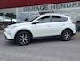 Toyota RAV4 2.5 Hybrid AWD Style | Trekhaak 1650kg!| Leder-Stof | CarPlay / Android Auto | Camera | LED |