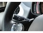 Toyota Aygo 1.0 VVT-i x-First MT | 15” lichtmetalen velgen ‘zwart-gepolijst’ | Privacy glass achterruit en zijruiten achter | Mistlampen vóór | Smartphone Integration by Pioneer, 7” multimediascherm met DAB+, And