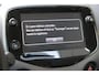 Toyota Aygo 1.0 VVT-i x-First MT | 15” lichtmetalen velgen ‘zwart-gepolijst’ | Privacy glass achterruit en zijruiten achter | Mistlampen vóór | Smartphone Integration by Pioneer, 7” multimediascherm met DAB+, And