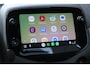 Toyota Aygo 1.0 VVT-i x-First MT | 15” lichtmetalen velgen ‘zwart-gepolijst’ | Privacy glass achterruit en zijruiten achter | Mistlampen vóór | Smartphone Integration by Pioneer, 7” multimediascherm met DAB+, And
