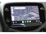 Toyota Aygo 1.0 VVT-i x-First MT | 15” lichtmetalen velgen ‘zwart-gepolijst’ | Privacy glass achterruit en zijruiten achter | Mistlampen vóór | Smartphone Integration by Pioneer, 7” multimediascherm met DAB+, And