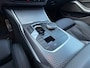 BMW 3-Serie Touring 320e M-Sport Performance / Pano / Hud / 360 Cam / H&K / Full Black .