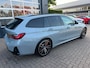 BMW 3-Serie Touring 320e M-Sport Performance / Pano / Hud / 360 Cam / H&K / Full Black .