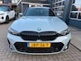 BMW 3-Serie Touring 320e M-Sport Performance / Pano / Hud / 360 Cam / H&K / Full Black .