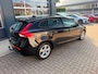 Volvo V40 1.6 T3 Kinetic / Camera / Cruise / Trekhaak / Nieuwe APK .