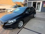 Volvo V40 1.6 T3 Kinetic / Camera / Cruise / Trekhaak / Nieuwe APK .