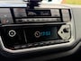 Volkswagen Up! 1.0 BMT cross up! / Camera / Cruise / Clima / DAB / 75 PK / Zeer Kompleet ! .