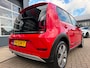 Volkswagen Up! 1.0 BMT cross up! / Camera / Cruise / Clima / DAB / 75 PK / Zeer Kompleet ! .