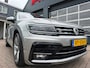 Volkswagen Tiguan 1.4 TSI ACT Comfortline Business R-Line / Pano / ACC / Massage / Trekhaak.