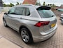 Volkswagen Tiguan 1.4 TSI ACT Comfortline Business R-Line / Pano / ACC / Massage / Trekhaak.