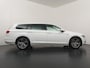 Volkswagen Passat Variant 1.4 TSI ACT Comfortline - Navigatie - Schuif-/kanteldak - Trekhaak