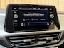 Volkswagen T-Roc 1.0 TSI Life 75 Edition Apple CarPlay/Android Auto | Airconditioning | Cruise control adaptief | LED koplampen | Lichtmetalen velgen | Rijstrooksensor | Getint glas | Achteruitrijcamera