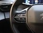 Peugeot e-2008 SUV EV Allure Pack 50 kWh | SOH 91,4% | Navigatie | Achteruitrijcamera | Climate Control | Apple Carplay/Android auto