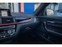 BMW 1-Serie 118i High Executive | Leder | Navi | Parkeersensoren | Stoelverwarming | Keyless | Cruise Control | Cruise control | Electronic climate controle | Keyless start