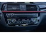 BMW 1-Serie 118i High Executive | Leder | Navi | Parkeersensoren | Stoelverwarming | Keyless | Cruise Control | Cruise control | Electronic climate controle | Keyless start