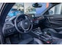 BMW 1-Serie 118i High Executive | Leder | Navi | Parkeersensoren | Stoelverwarming | Keyless | Cruise Control | Cruise control | Electronic climate controle | Keyless start