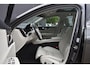 Volvo V60 T6 AWD Recharge Inscription | Panoramisch schuif/-kantel dak | Adaptieve Cruise Control | Stoel-/ Stuurwiel verwarming | Parkeercamera achter | Lederen bekleding | Keyless |