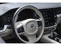 Volvo V60 T6 AWD Recharge Inscription | Panoramisch schuif/-kantel dak | Adaptieve Cruise Control | Stoel-/ Stuurwiel verwarming | Parkeercamera achter | Lederen bekleding | Keyless |