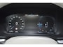 Volvo V60 T6 AWD Recharge Inscription | Panoramisch schuif/-kantel dak | Adaptieve Cruise Control | Stoel-/ Stuurwiel verwarming | Parkeercamera achter | Lederen bekleding | Keyless |
