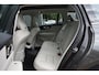 Volvo V60 T6 AWD Recharge Inscription | Panoramisch schuif/-kantel dak | Adaptieve Cruise Control | Stoel-/ Stuurwiel verwarming | Parkeercamera achter | Lederen bekleding | Keyless |