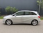 Mercedes-Benz B-klasse 200 CDI Ambition / AUTOMAAT / PANORAMADAK / MEMORY / LEER / NAVI