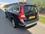 Volvo XC70 3.2 Summum / AUTOMAAT / LEER / SCHUIFDAK / KINDERZITJES / VOL OPTIES