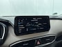 Hyundai Santa Fe 1.6 T-GDI HEV Premium Plus Sky 7p. / 7 persoons / Ledere bekleding / Stoelverwarming / Elektrisch Glazen Panorama-dak / Apple Carplay/Android Auto / Navigatie / Stoelgeheugen / Dealeronderhouden