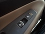 Hyundai Santa Fe 1.6 T-GDI HEV Premium Plus Sky 7p. / 7 persoons / Ledere bekleding / Stoelverwarming / Elektrisch Glazen Panorama-dak / Apple Carplay/Android Auto / Navigatie / Stoelgeheugen / Dealeronderhouden