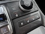 Hyundai Santa Fe 1.6 T-GDI HEV Premium Plus Sky 7p. / 7 persoons / Ledere bekleding / Stoelverwarming / Elektrisch Glazen Panorama-dak / Apple Carplay/Android Auto / Navigatie / Stoelgeheugen / Dealeronderhouden