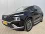 Hyundai Santa Fe 1.6 T-GDI HEV Premium Plus Sky 7p. / 7 persoons / Ledere bekleding / Stoelverwarming / Elektrisch Glazen Panorama-dak / Apple Carplay/Android Auto / Navigatie / Stoelgeheugen / Dealeronderhouden