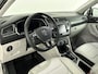 Volkswagen Tiguan 1.4 TSI Highline R-line | 1e Eigenaar | Origineel Nederlands | Stoelverwarming | Adaptive Cruise Control | R-line exterieur | Lederen stoelen | Elektrische bestuurdersstoel | Keyless | Elektrisch inklapblare trekhaak |