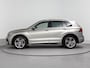 Volkswagen Tiguan 1.4 TSI Highline R-line | 1e Eigenaar | Origineel Nederlands | Stoelverwarming | Adaptive Cruise Control | R-line exterieur | Lederen stoelen | Elektrische bestuurdersstoel | Keyless | Elektrisch inklapblare trekhaak |
