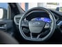 Ford Kuga | 1.5 EcoBoost ST-Line X | Trekhaak | Head-up display | Elektrisch bedienbare achterklep | Dodehoek detectie | Apple Carplay/Android Auto | Achteruitrijcamera | Airco (automatisch) | Alcantare bekleding