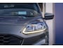 Ford Kuga | 1.5 EcoBoost ST-Line X | Trekhaak | Head-up display | Elektrisch bedienbare achterklep | Dodehoek detectie | Apple Carplay/Android Auto | Achteruitrijcamera | Airco (automatisch) | Alcantare bekleding