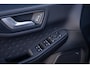 Ford Kuga | 1.5 EcoBoost ST-Line X | Trekhaak | Head-up display | Elektrisch bedienbare achterklep | Dodehoek detectie | Apple Carplay/Android Auto | Achteruitrijcamera | Airco (automatisch) | Alcantare bekleding