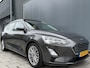 Ford Focus Wagon BWJ 2019 | 1.0T 126PK Titanium Bus AUTOMAAT | TREKHAAK | PANO DAK | LEER | LED | NAVI | CLIMA | STOEL&STUUR VERW | PDC | DONKER GLASS |