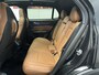 Lynk & Co 01 1.5 MY 2023 IMPERIAL GOLD LINE LEDER INTERIEUR ! ZWARTE HEMEL 360 CAMERA ADAPTIVE CRUISE CONTROL PANORAMA SCHUIF/KANTELDAK APPLE CARPLAY/ANDROID RIJSTROOKSENSOREN ZEER MOOI !!