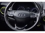 Hyundai Kona 1.0 T-GDI Premium Camera, Navi, Keyless, Stoelverwarming, Leder/Stof, Stuurverwarming, App-Connect