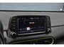 Hyundai Kona 1.0 T-GDI Premium Camera, Navi, Keyless, Stoelverwarming, Leder/Stof, Stuurverwarming, App-Connect