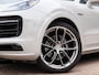 Porsche Cayenne Coupé 3.0 E-Hybrid Pano Achterasbesturing Krijtgrijs Luchtvering Softclose Stoelkoeling