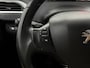 Peugeot 2008 1.2 PureTech Allure Airco, Parkeersensoren, Apple carplay, Stoelverwarming, Cruise control, Lichtmetalen velgen