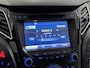Hyundai i40 Wagon 1.6 GDI Blue Business Edition Camera, Navi, Keyless start, Cruise control, Verstelbare stoelen, Lichtmetalen velgen, Radio