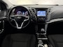 Hyundai i40 Wagon 1.6 GDI Blue Business Edition Camera, Navi, Keyless start, Cruise control, Verstelbare stoelen, Lichtmetalen velgen, Radio