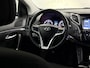 Hyundai i40 Wagon 1.6 GDI Blue Business Edition Camera, Navi, Keyless start, Cruise control, Verstelbare stoelen, Lichtmetalen velgen, Radio