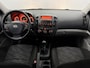 Kia Ceed cee'd 1.4 X-ecutive Inruilauto’s tegen vaste prijzen. Voor meer info: 0638140850 Bij de verkoop van gebruikte voertuigen door CD-Cars wordt geen standaard garantie verstrekt. De koper aanvaardt het voertuig in de staat waarin het zich bevindt op het moment van aankoop