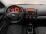 Kia Ceed cee'd 1.4 X-ecutive Inruilauto’s tegen vaste prijzen. Voor meer info: 0638140850 Bij de verkoop van gebruikte voertuigen door CD-Cars wordt geen standaard garantie verstrekt. De koper aanvaardt het voertuig in de staat waarin het zich bevindt op het moment van aankoop