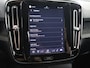 Volvo XC40 Single Motor Core 69 kWh | Navigatie | Stoelverwarming | Stuurwielverwarming | Achteruitrijcamera | Apple Carplay/Android Auto |