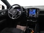 Volvo XC40 Single Motor Core 69 kWh | Navigatie | Stoelverwarming | Stuurwielverwarming | Achteruitrijcamera | Apple Carplay/Android Auto |