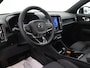Volvo XC40 Single Motor Core 69 kWh | Navigatie | Stoelverwarming | Stuurwielverwarming | Achteruitrijcamera | Apple Carplay/Android Auto |