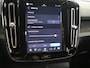 Volvo XC40 Single Motor Core 69 kWh | Navigatie | Stoelverwarming | Stuurwielverwarming | Achteruitrijcamera | Apple Carplay/Android Auto |